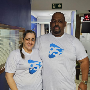 PASTOR MAX E MISSIONÁRIA KARLA