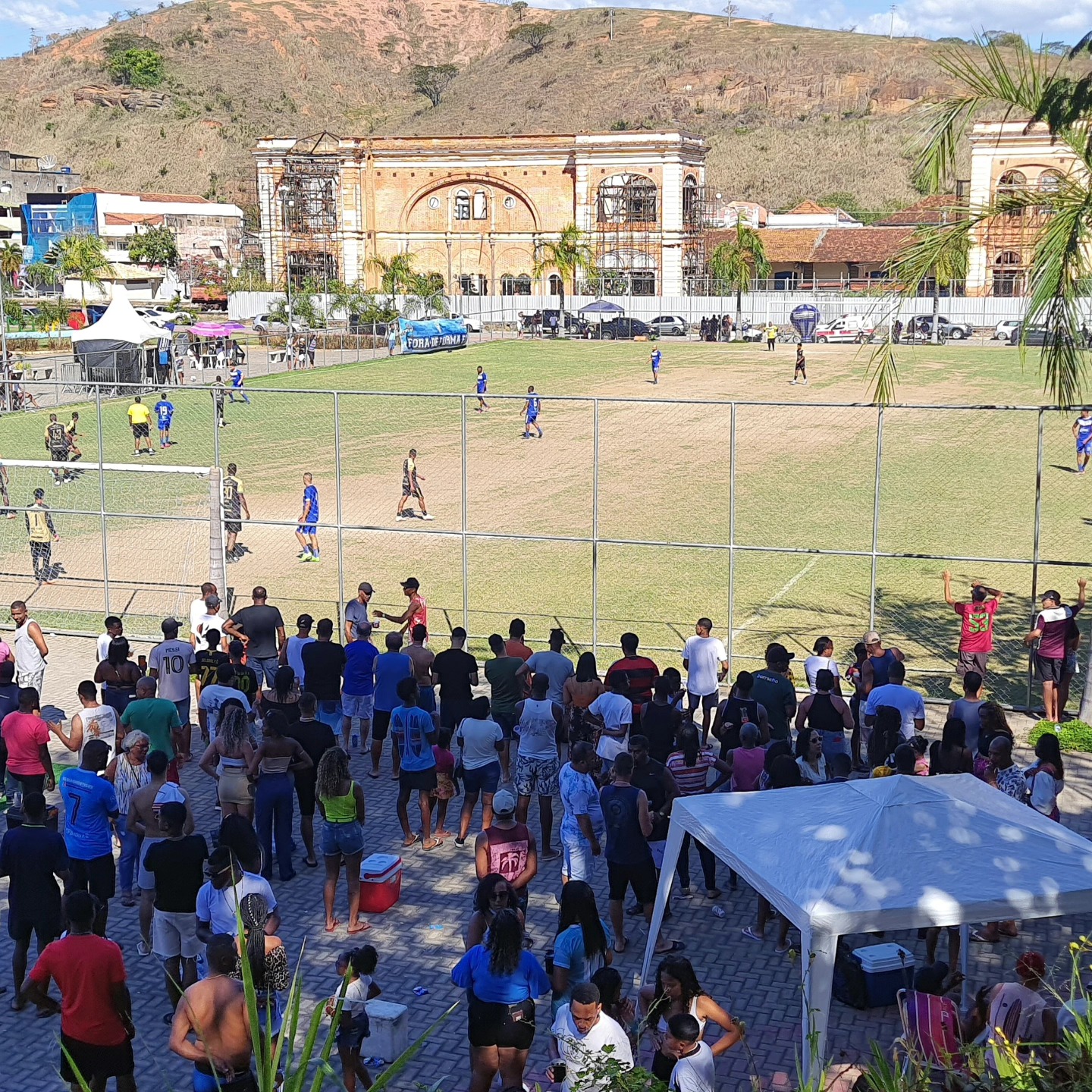 FUTEBOL NO VASSOURÃO