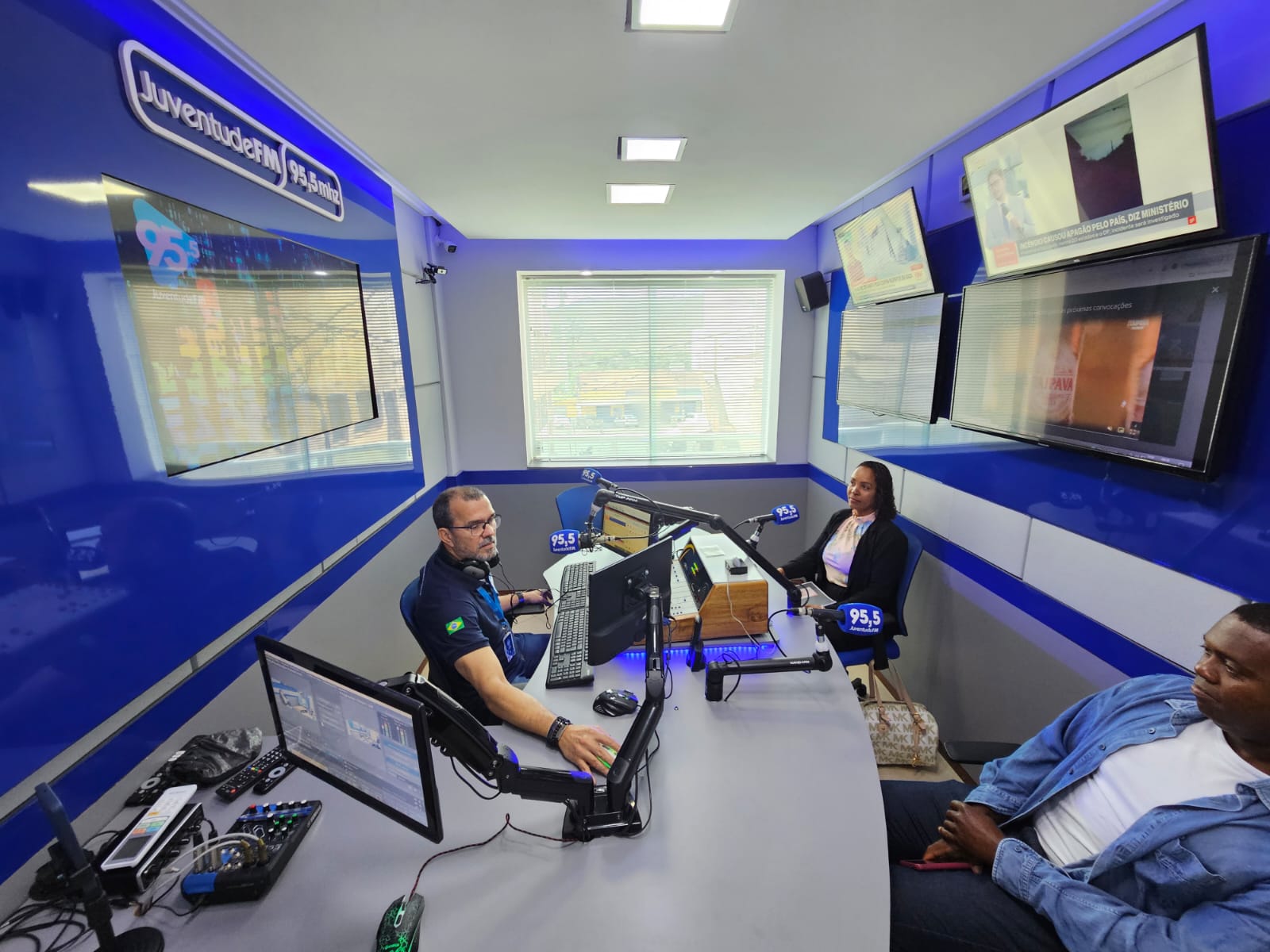 JOSIELE CHARLES - AUTORA EBOOK A CURA DA ALMA