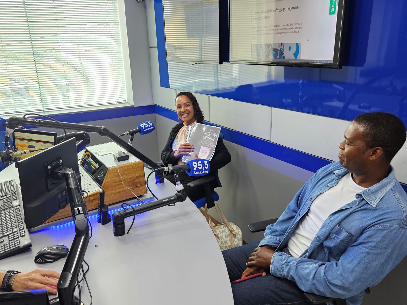 JOSIELE CHARLES - AUTORA EBOOK A CURA DA ALMA